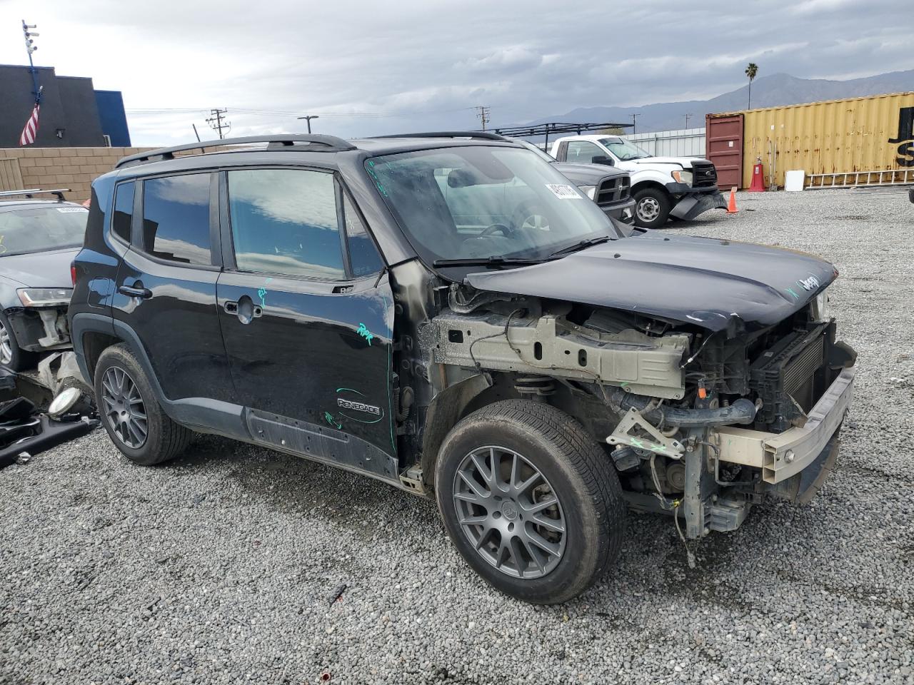 2018 Jeep Renegade VIN ZACCJABB5JPJ05057 Copart auction photo, front end / side damage thumbnail 4