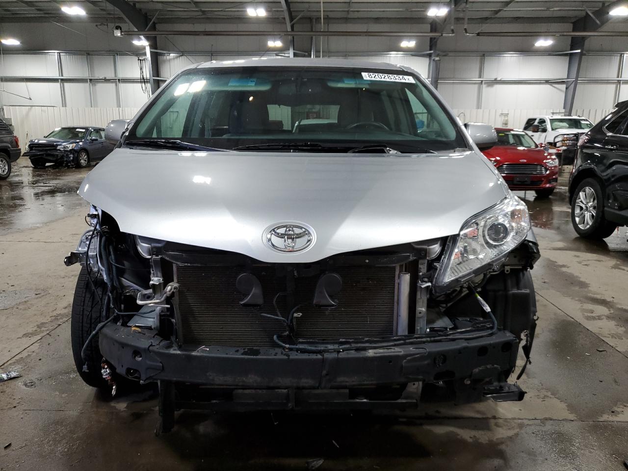 2017 Toyota Sienna VIN 5TDKZ3DC5HS877418 Copart auction photo, front end damage thumbnail 5