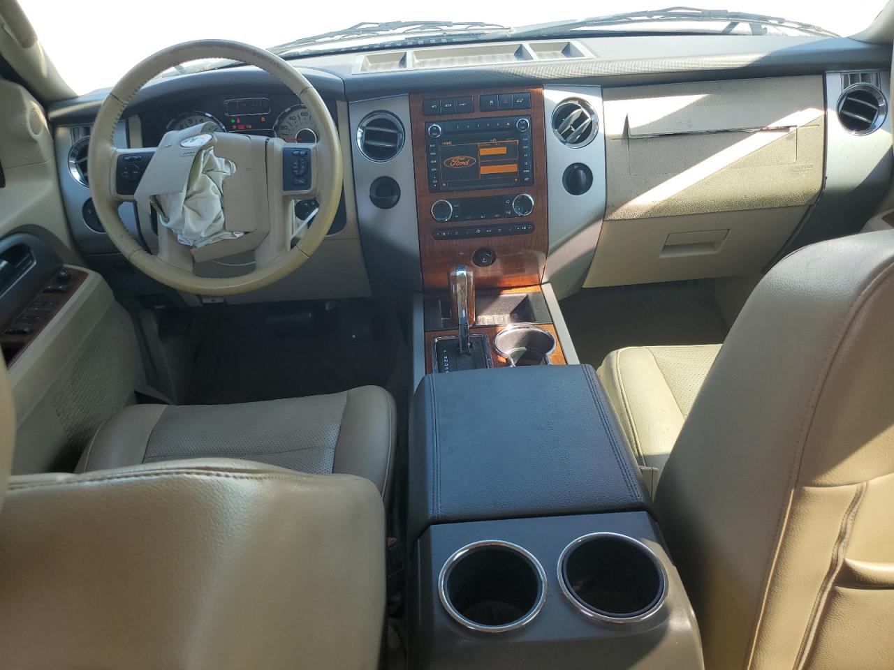 2010 Ford Expedition VIN 1FMJU1H55AEA34529 Copart auction photo, front end / side damage thumbnail 8