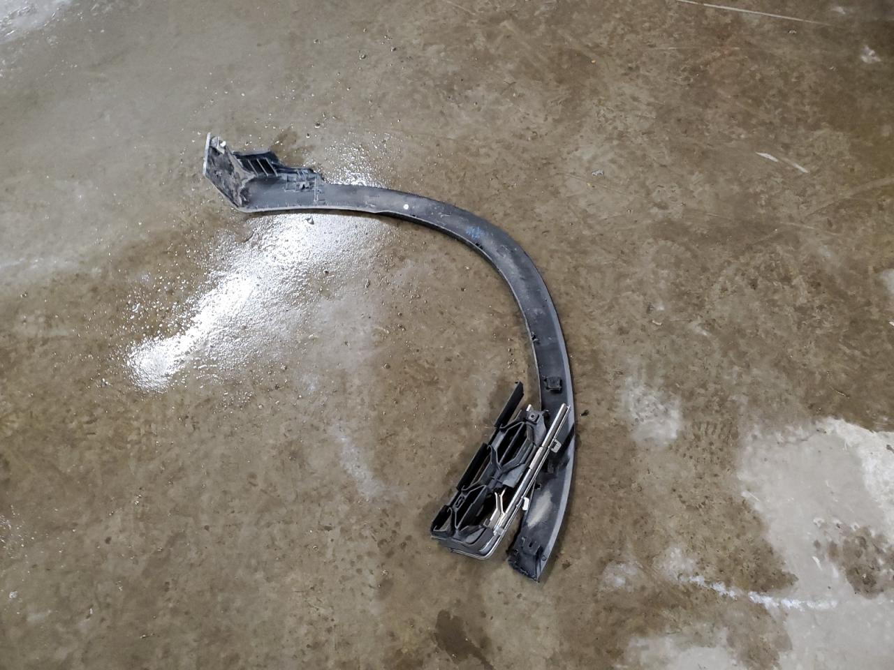 2019 Hyundai Santa Fe VIN 5NMS3CAD1KH019484 Copart auction photo, front end / side damage thumbnail 13