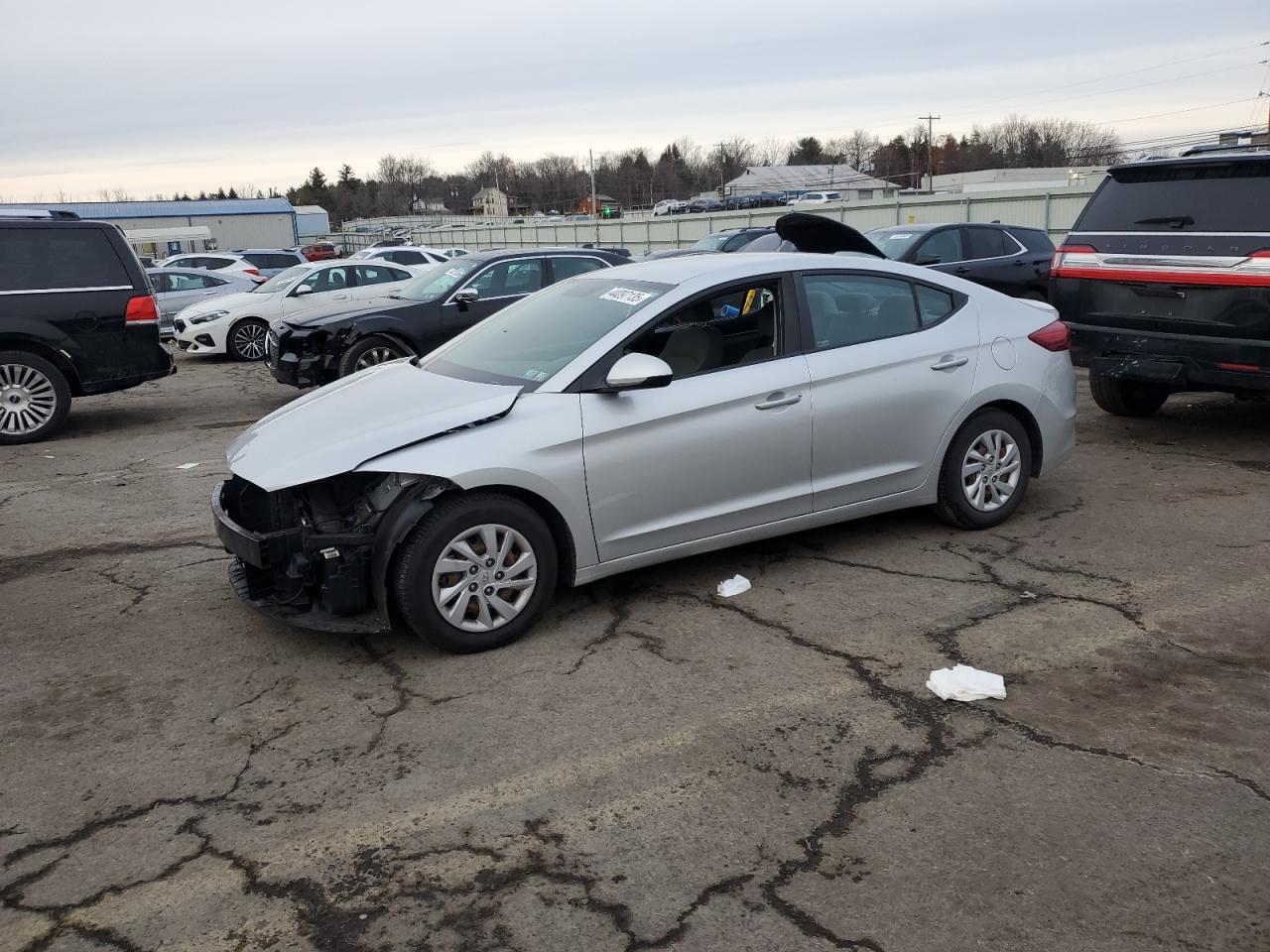 2018 Hyundai Elantra VIN 5NPD74LF4JH266677
