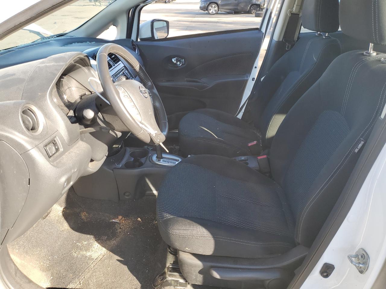 2015 Nissan Versa VIN 3N1CE2CP5FL354551 Copart auction photo, front end / side damage thumbnail 7