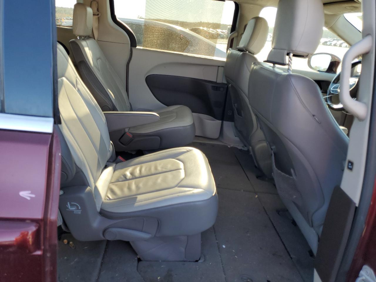 2017 Chrysler Pacifica VIN 2C4RC1BG5HR509436 Copart auction photo, front end / all over damage thumbnail 12