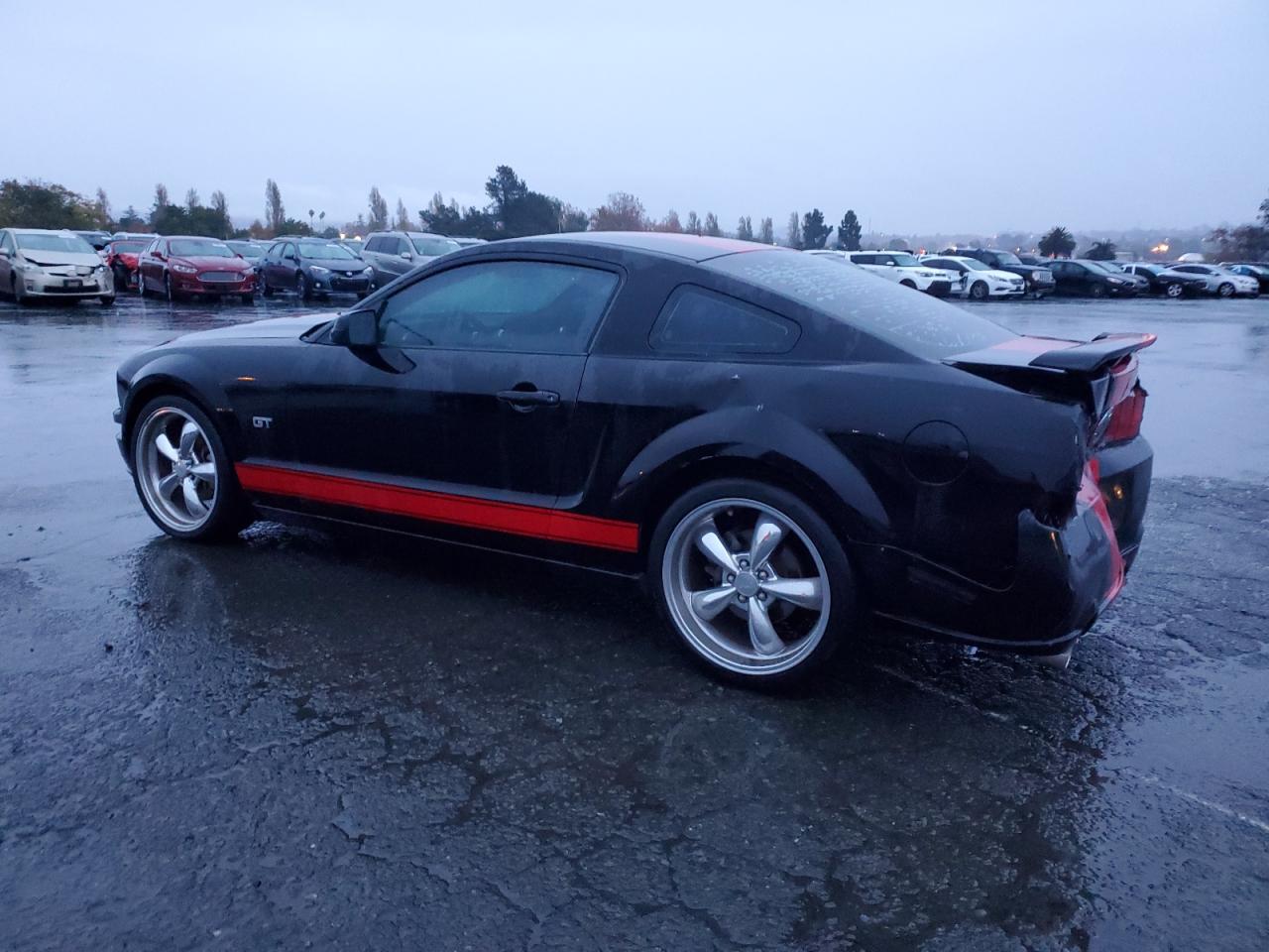 2006 Ford Mustang VIN 1ZVHT82H865225836 Copart auction photo, rear end damage thumbnail 2