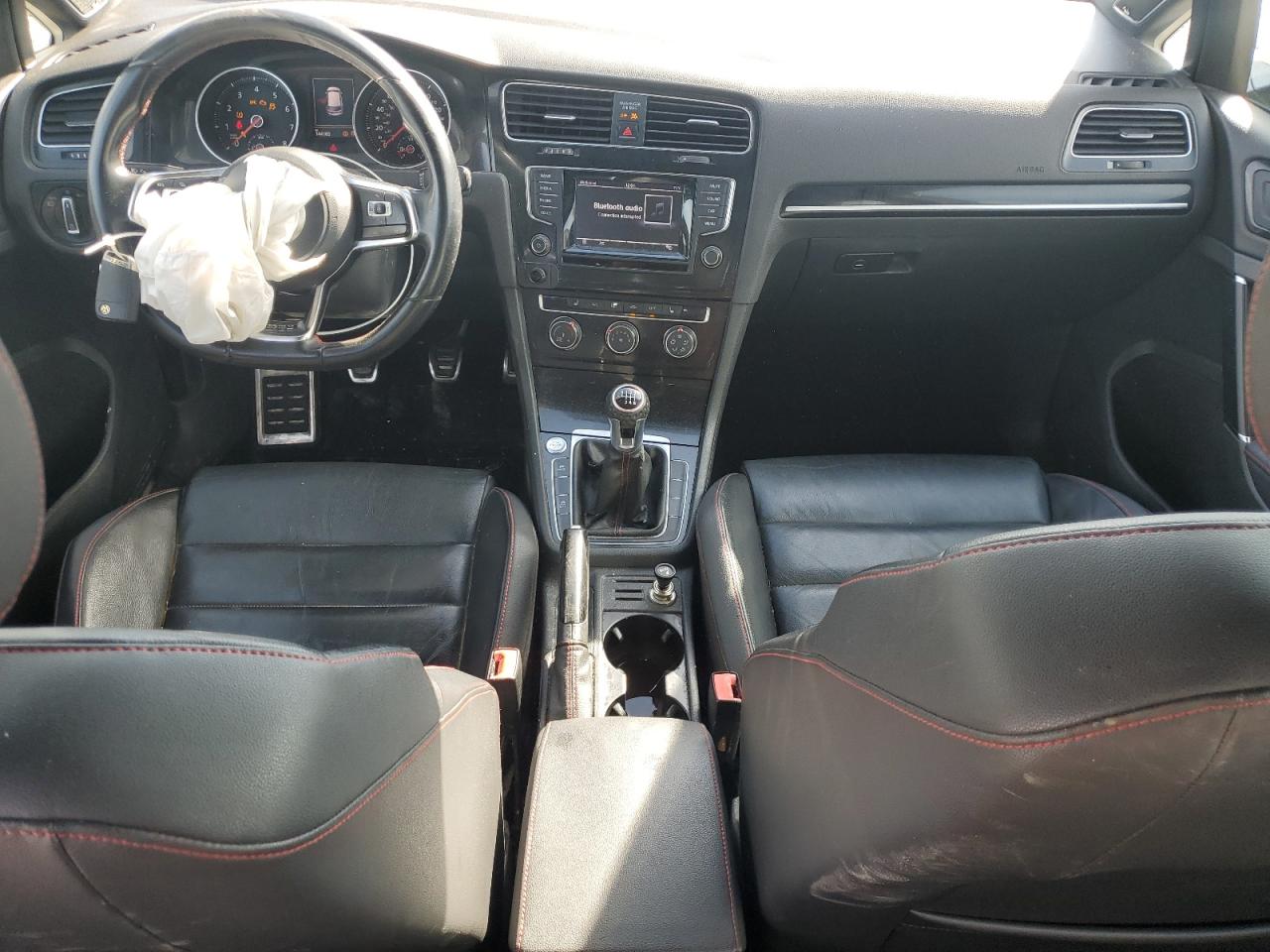 2015 Volkswagen GTI VIN 3VW5T7AU2FM010331 Copart auction photo, front end / minor dent/scratches damage thumbnail 8