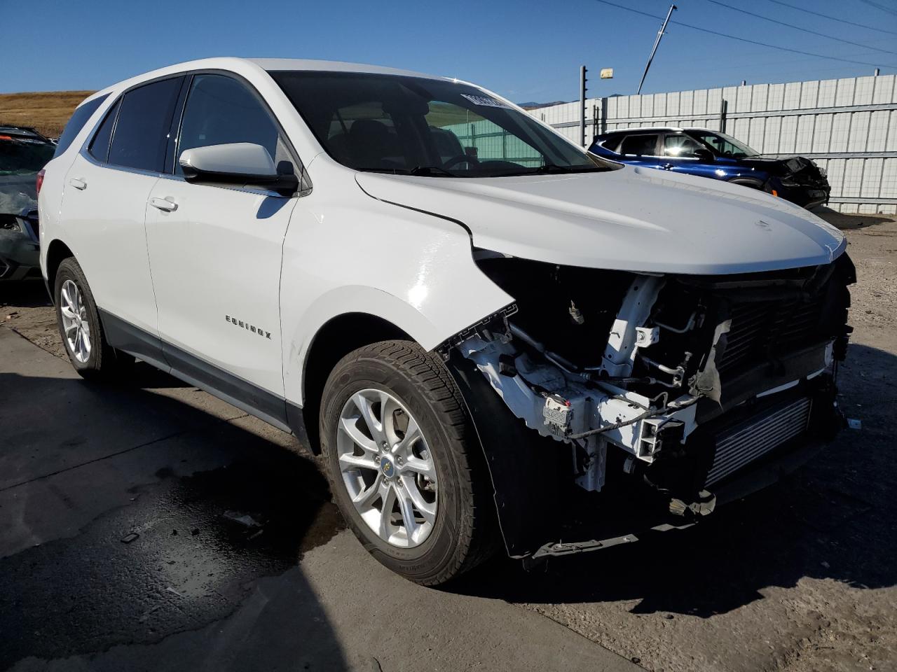 2018 Chevrolet Equinox VIN 2GNAXSEV5J6202705 Copart auction photo, front end damage thumbnail 4
