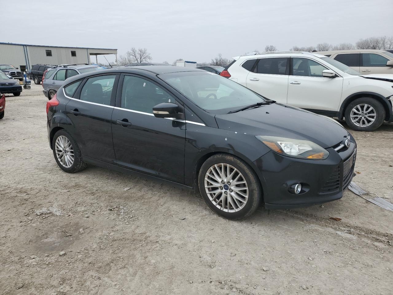 2014 Ford Focus VIN 1FADP3N23EL440668 Copart auction photo, rear end / minor dent/scratches damage thumbnail 4