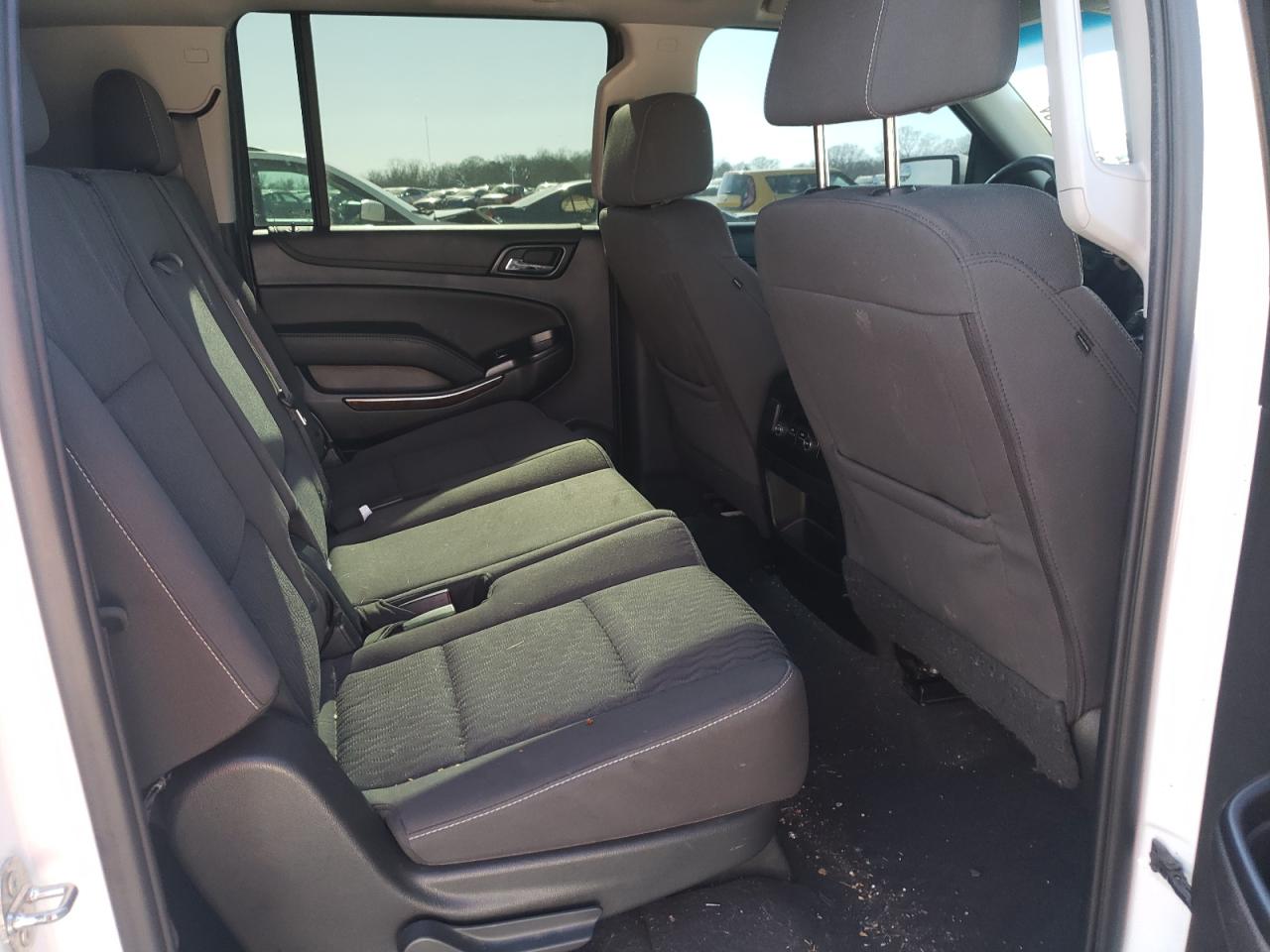 2019 Chevrolet Suburban VIN 1GNSCGKC7KR182351 Copart auction photo, side / front end damage thumbnail 12