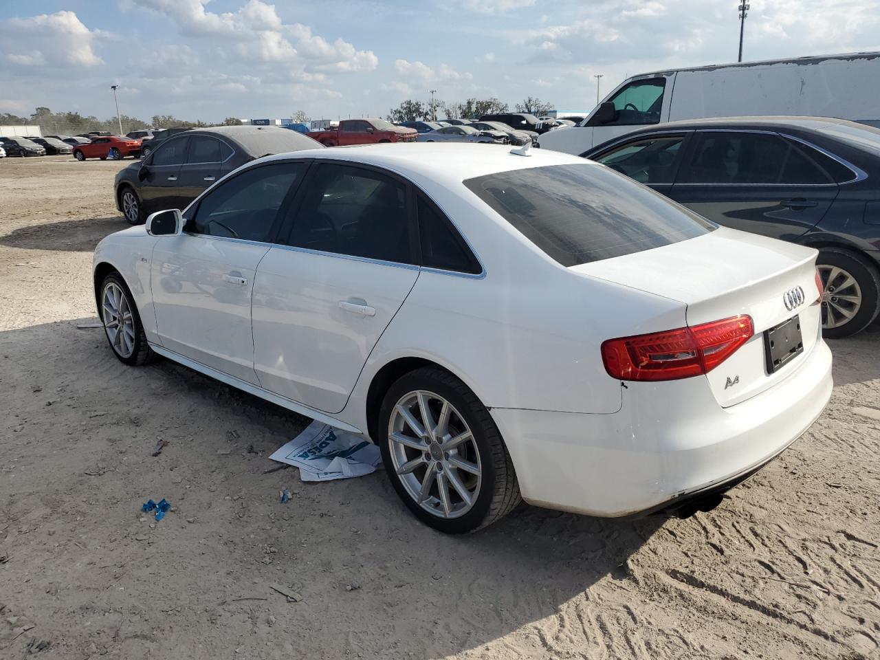 2015 Audi A4 VIN WAUAFAFL7FN026839 Copart auction photo, minor dent/scratches damage thumbnail 2