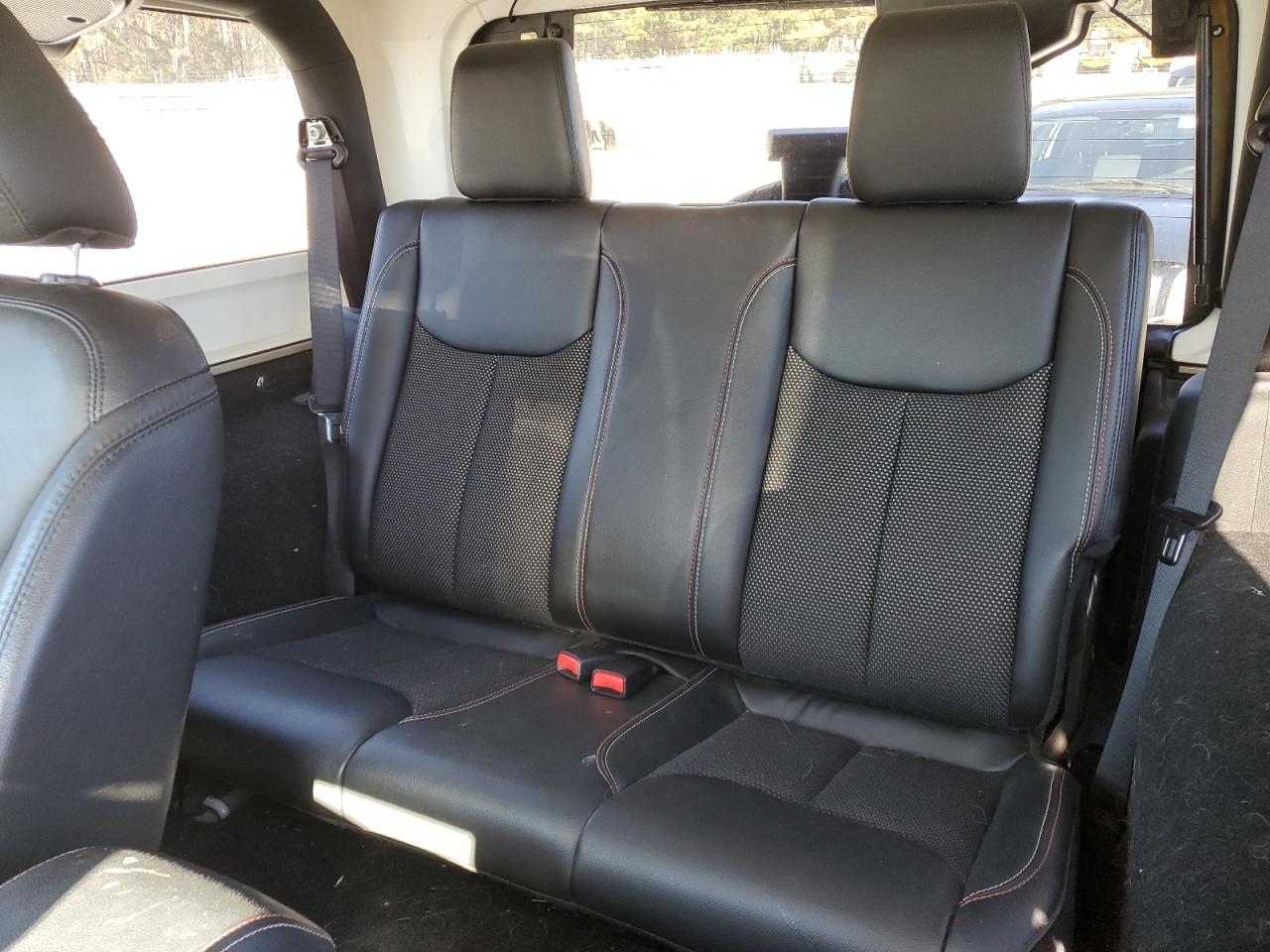 2016 Jeep Wrangler VIN 1C4AJWBG3GL217999 Copart auction photo, front end / minor dent/scratches damage thumbnail 11