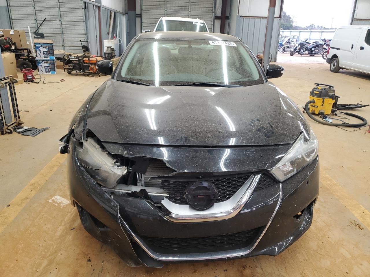 2017 Nissan Maxima VIN 1N4AA6AP6HC427201 Copart auction photo, front end / minor dent/scratches damage thumbnail 5
