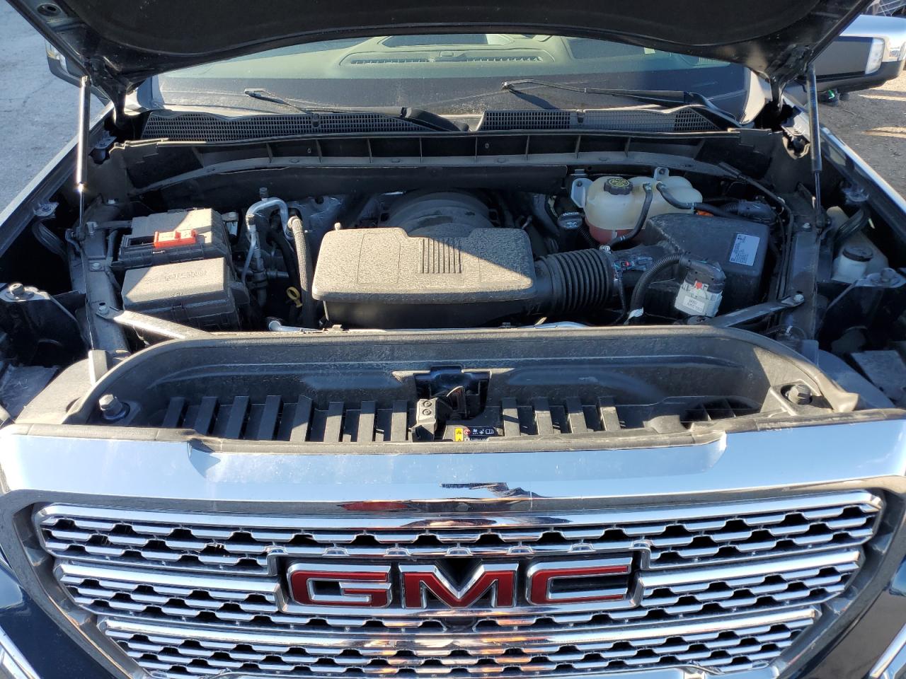 2021 GMC Sierra VIN 3GTU9FEL4MG129826 Copart auction photo, vandalism / front end damage thumbnail 11