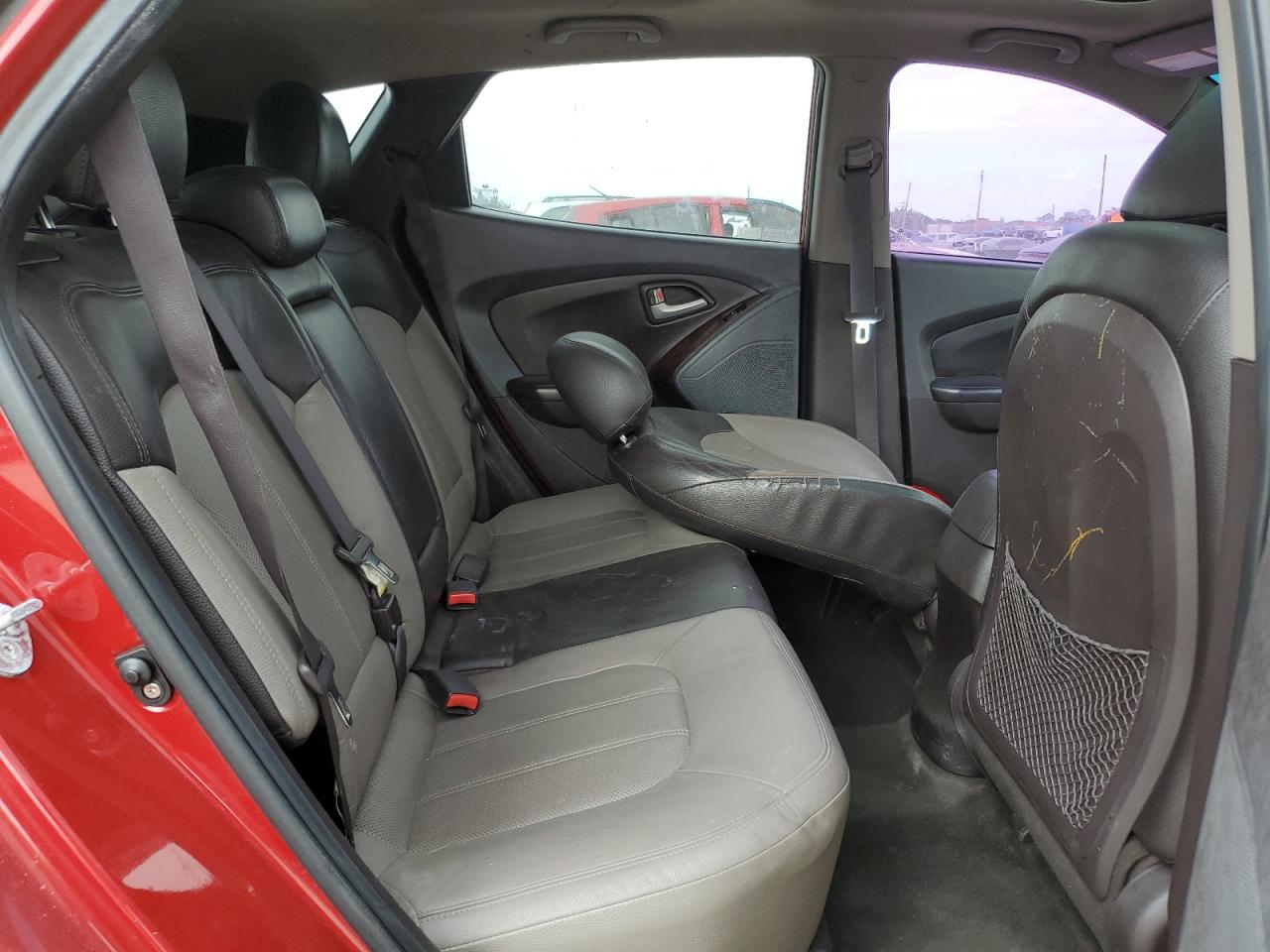 2012 Hyundai Tucson VIN KM8JU3AC0CU500638 Copart auction photo, front end / side damage thumbnail 11