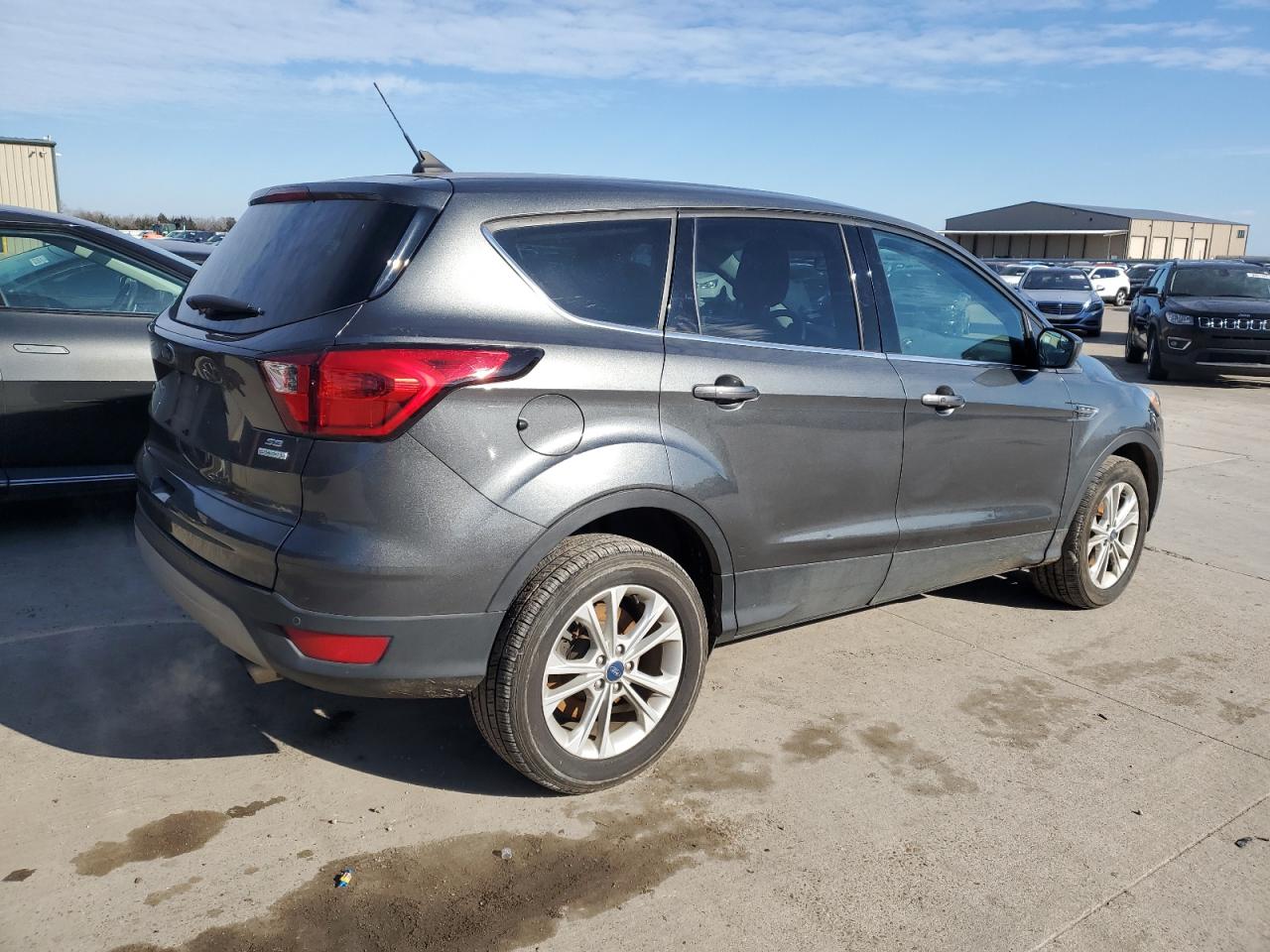 2019 Ford Escape VIN 1FMCU0GD2KUA25662 Copart auction photo, mechanical / hail damage thumbnail 3