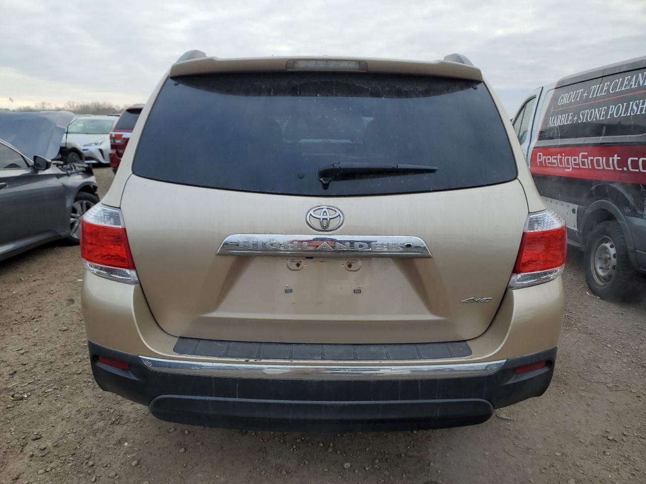 2012 Toyota Highlander VIN 5TDBK3EH8CS094374 Copart auction photo, front end damage thumbnail 6