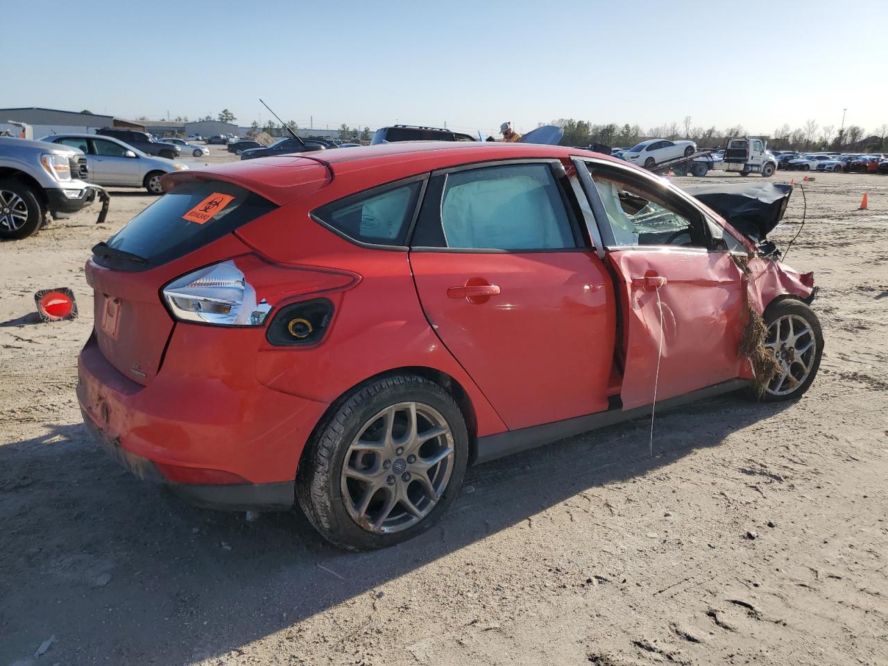 2015 Ford Focus VIN 1FADP3K28FL293625 Copart auction photo, all over / minor dent/scratches damage thumbnail 3