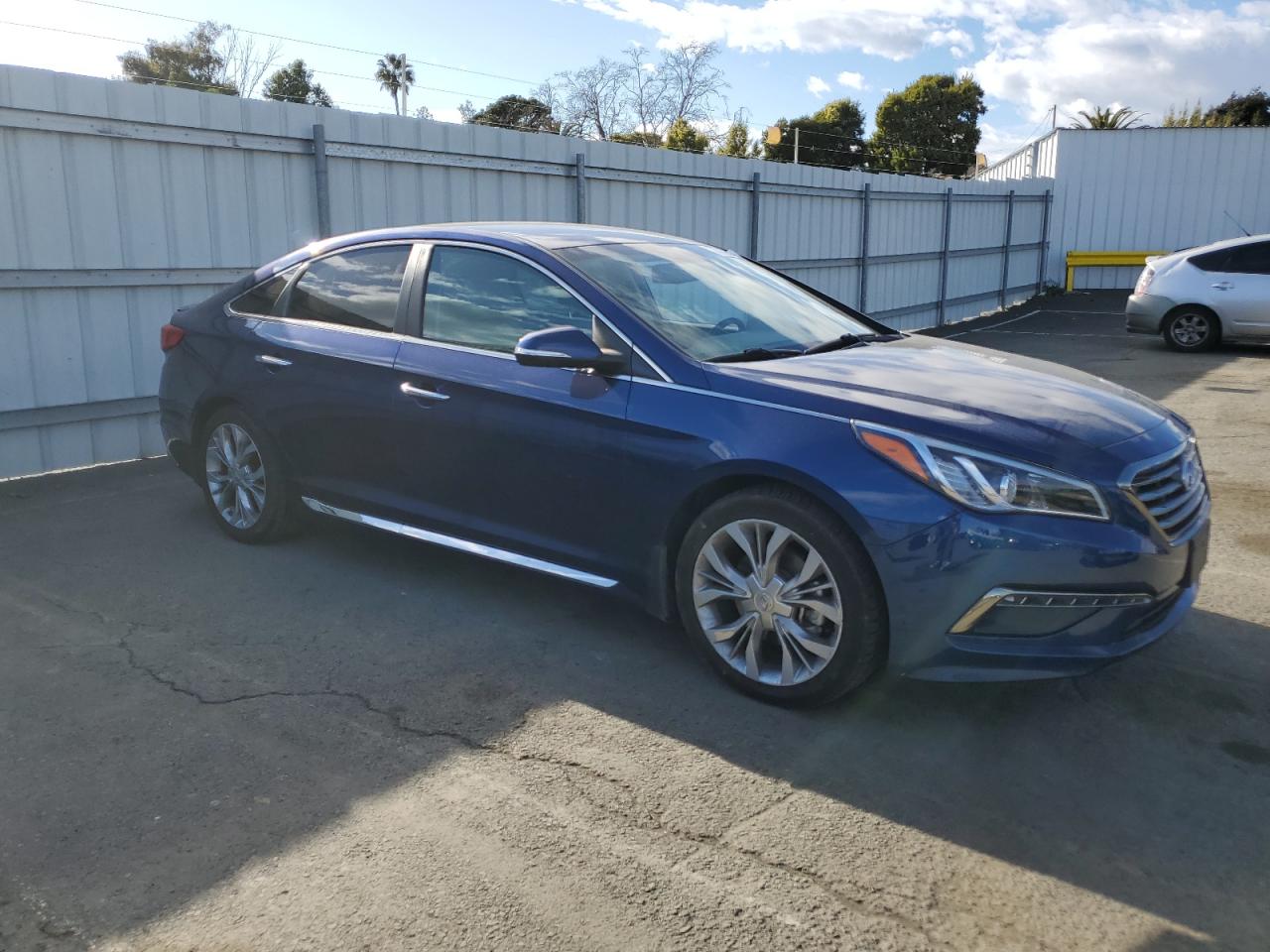 2015 Hyundai Sonata VIN 5NPE34AF3FH227671 Copart auction photo, front end / side damage thumbnail 4