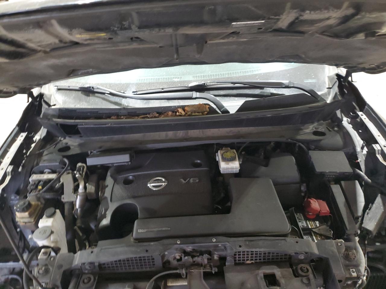 2016 Nissan Pathfinder VIN 5N1AR2MM6GC664200 Copart auction photo, front end / minor dent/scratches damage thumbnail 12