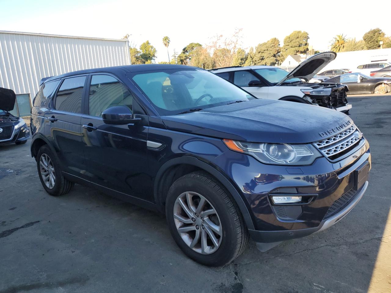 2016 Land Rover Discovery VIN SALCR2BG2GH554654 Copart auction photo, rear end damage thumbnail 4