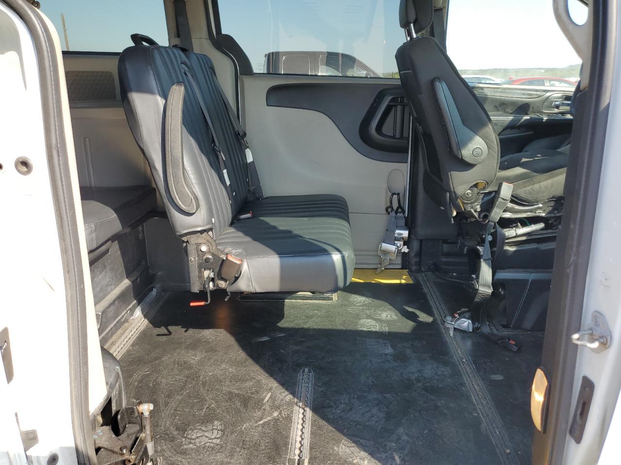 2019 Dodge Caravan VIN 2C7WDGBG9KR728459 Copart auction photo, front end / rear end damage thumbnail 11