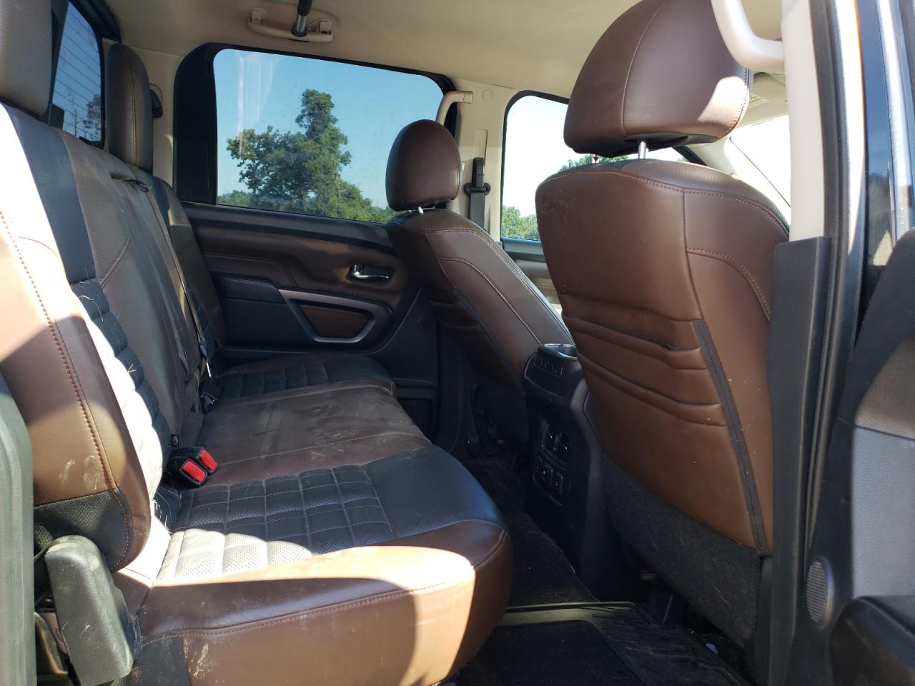 2016 Nissan Titan VIN 1N6BA1F48GN500861 Copart auction photo, rear end damage thumbnail 10