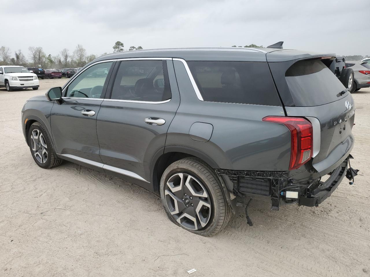 2023 Hyundai Palisade VIN KM8R44GE4PU611927 Copart auction photo, rear end / minor dent/scratches damage thumbnail 2