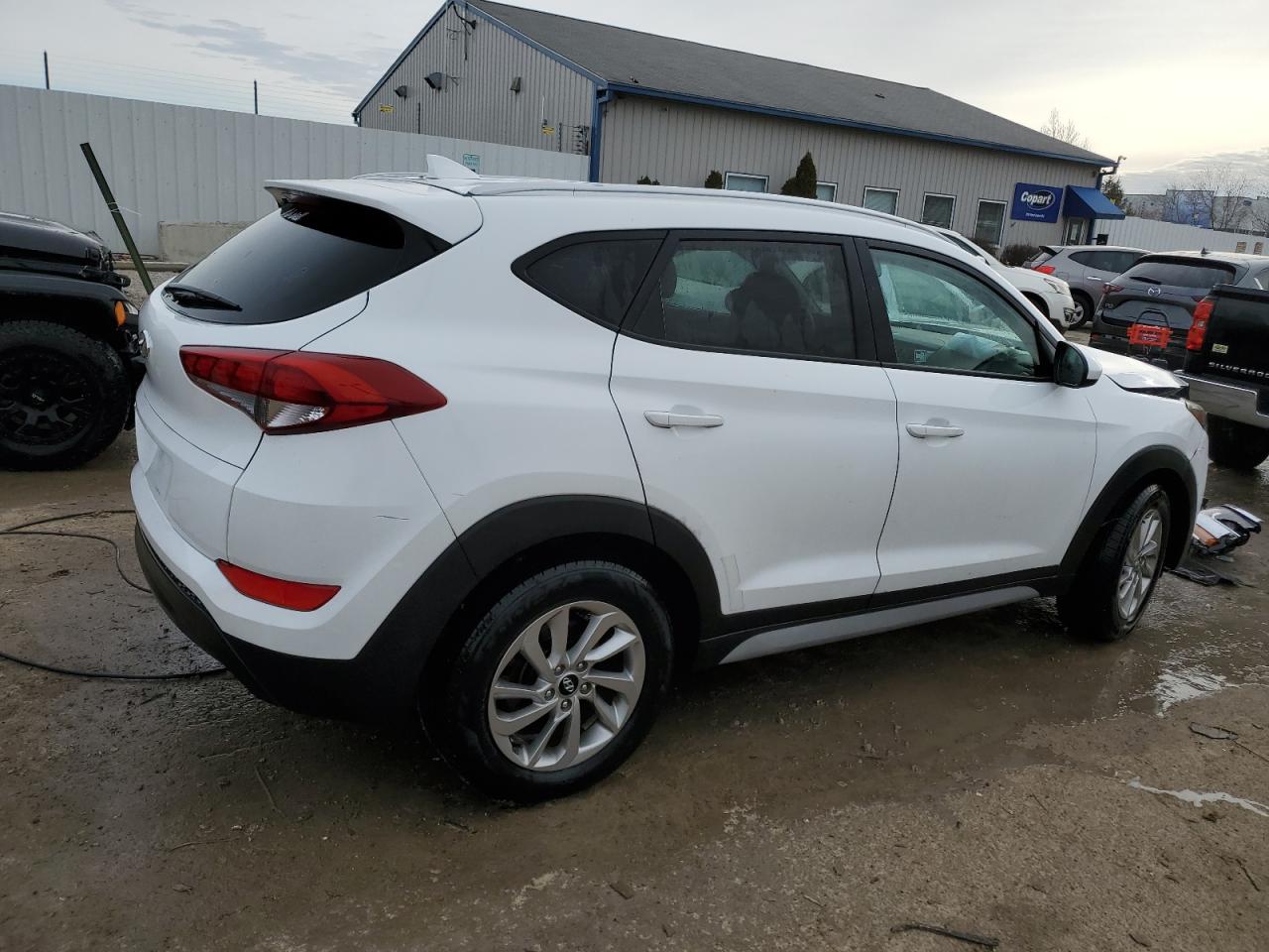 2018 Hyundai Tucson VIN KM8J33A4XJU627034 Copart auction photo, front end damage thumbnail 3
