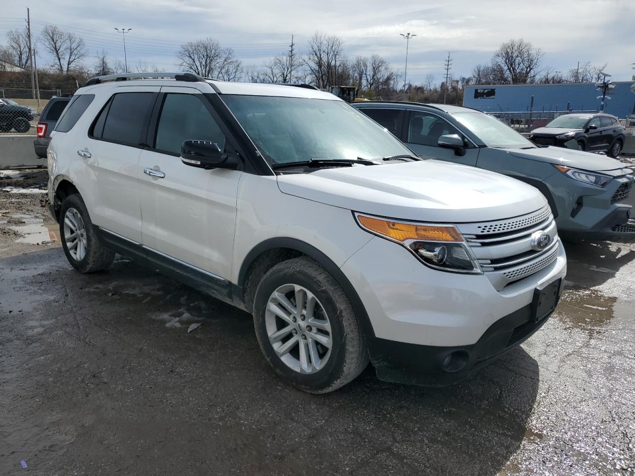 2015 Ford Explorer VIN 1FM5K8D87FGC09701 Copart auction photo, side / rear end damage thumbnail 4