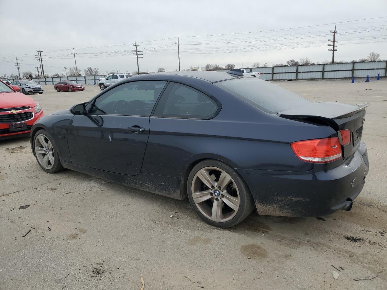 2009 BMW 3er VIN WBAWB73599P045038 Copart auction photo, rear end damage thumbnail 2