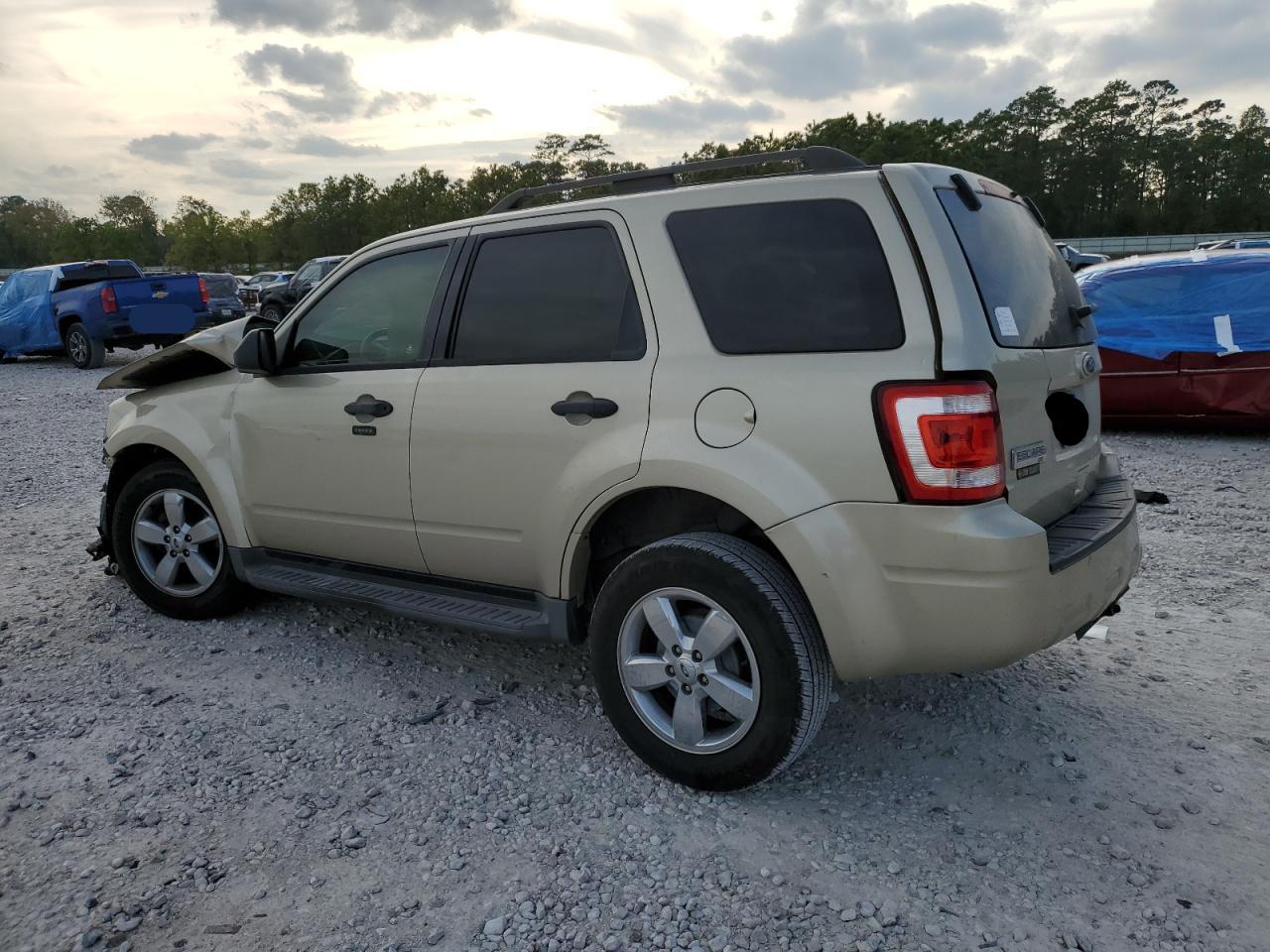 2010 Ford Escape VIN 1FMCU0D75AKA71401 Copart auction photo, front end / rear end damage thumbnail 2