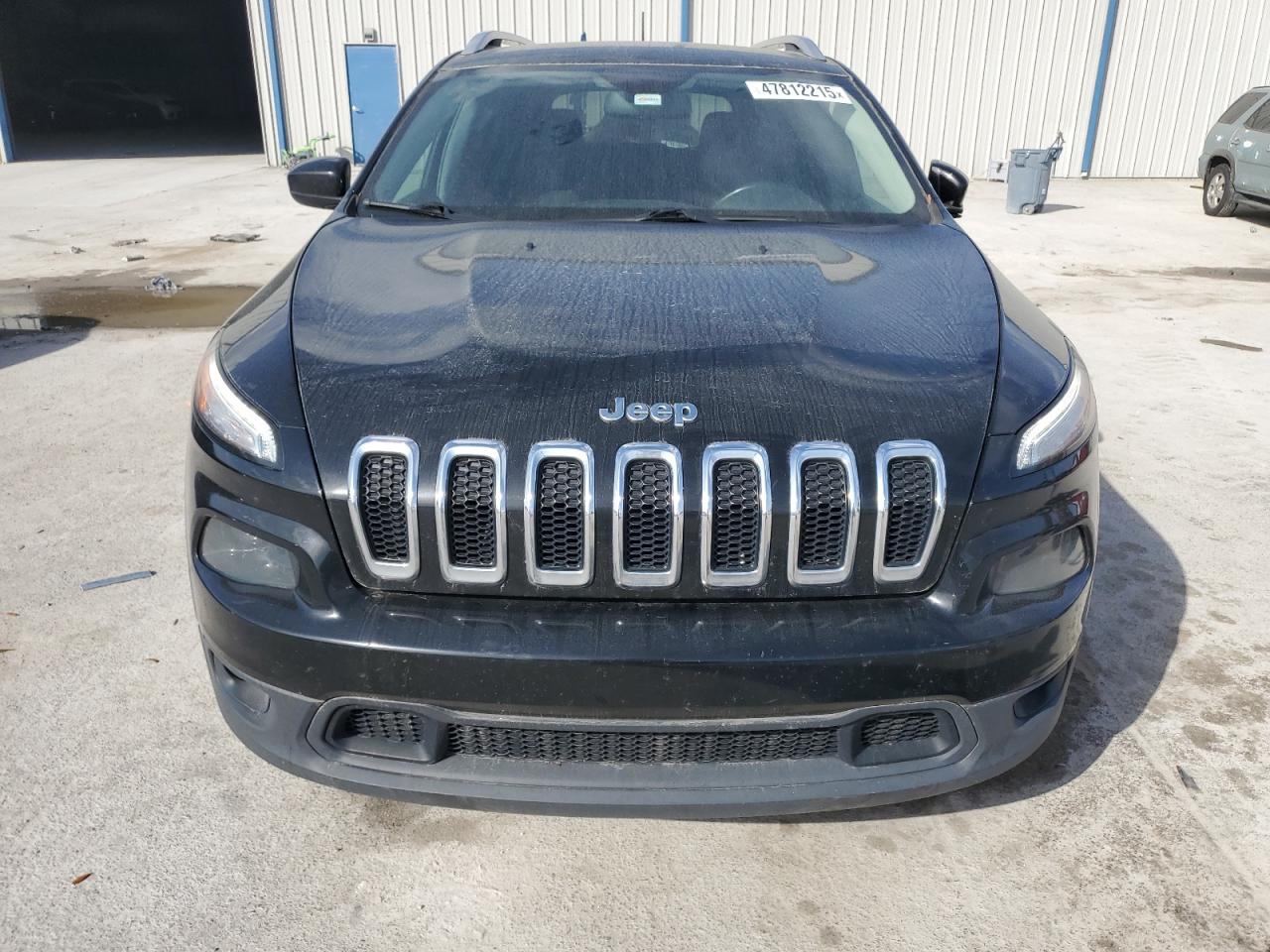 2017 Jeep Grand Cherokee VIN 1C4PJLCB2HW650600 Copart auction photo, mechanical damage thumbnail 5