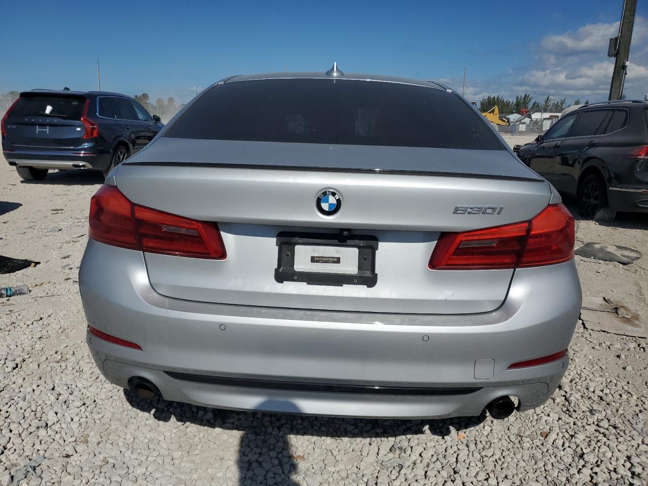 2017 BMW 5er VIN WBAJA5C31HG897902 Copart auction photo, side / rear end damage thumbnail 6