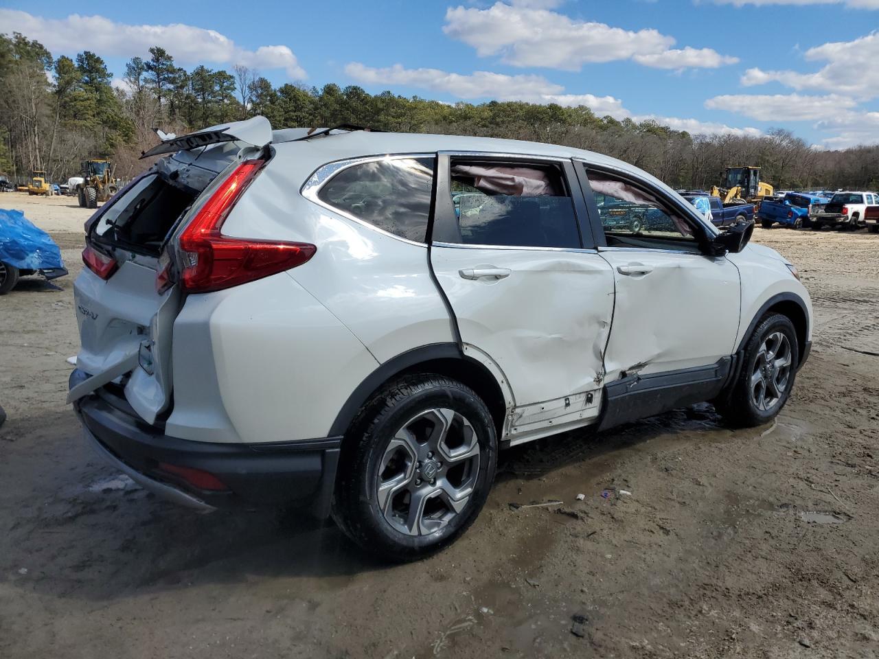 2018 Honda CR-V VIN 2HKRW2H58JH637787 Copart auction photo, all over damage thumbnail 3