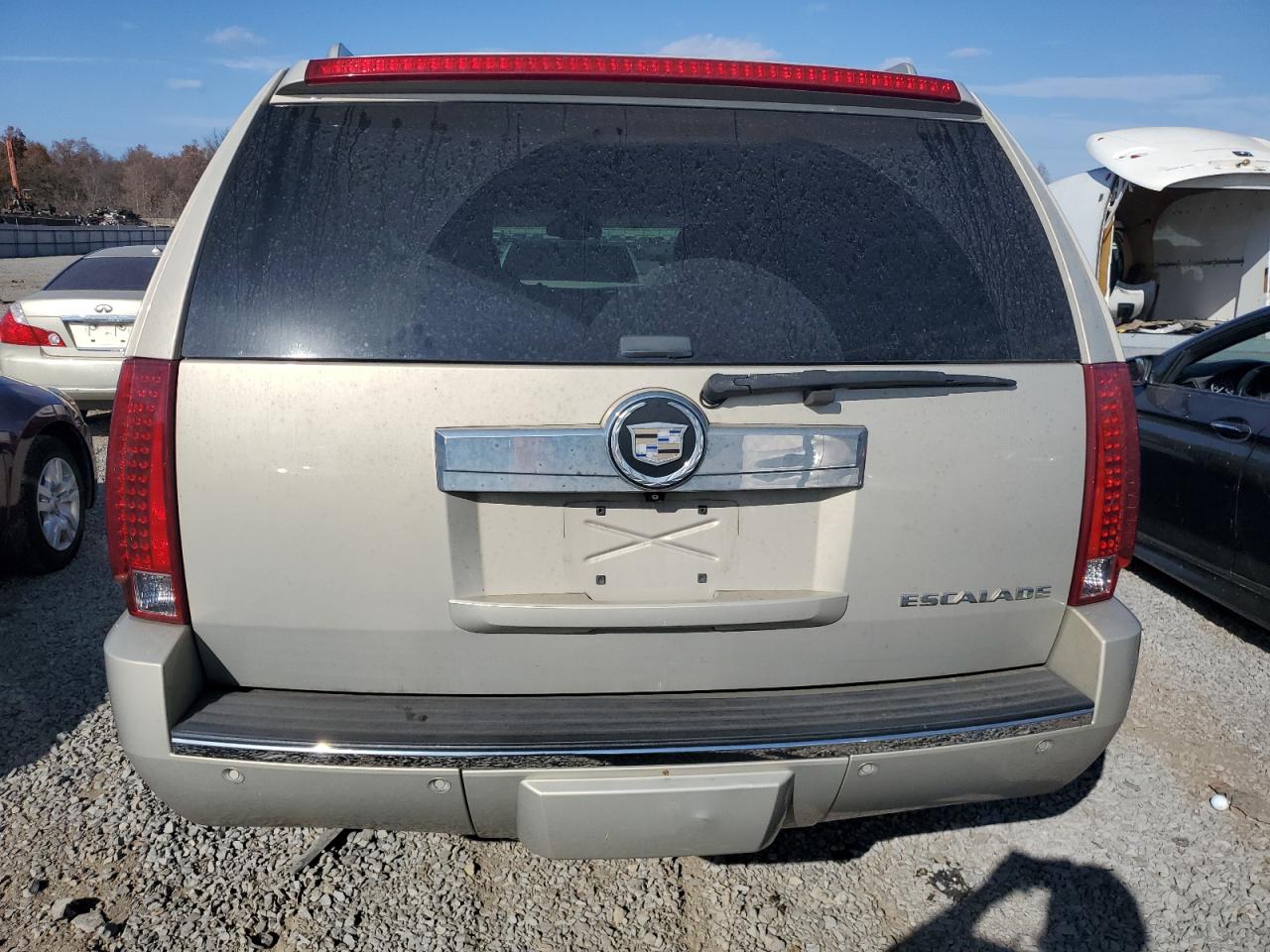 2008 Cadillac Escalade VIN 1GYFK63868R113428 Copart auction photo, front end damage thumbnail 6