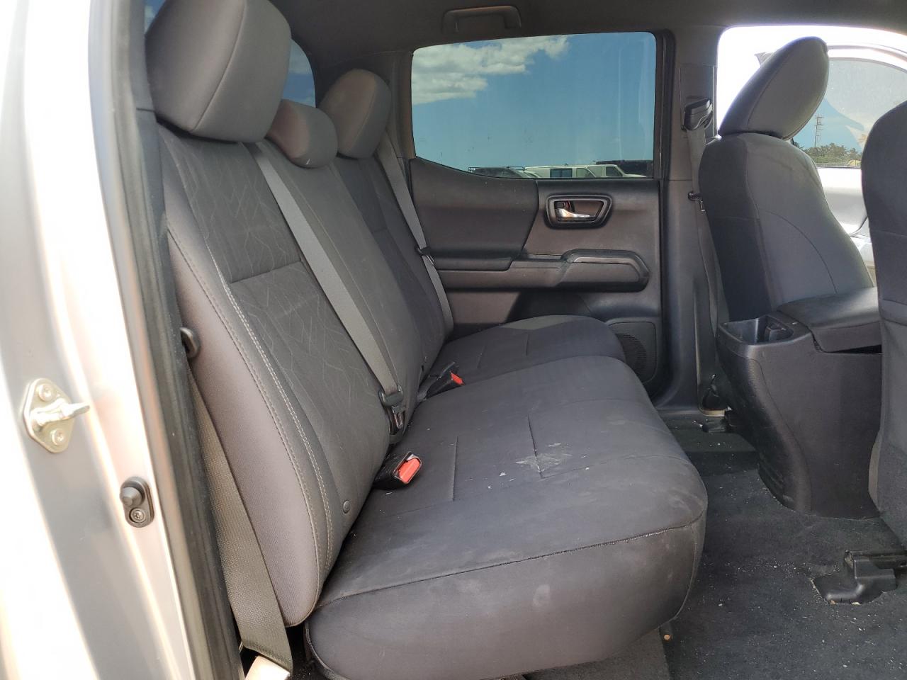 2016 Toyota Tacoma VIN 3TMCZ5AN4GM023962 Copart auction photo, water/flood damage thumbnail 10