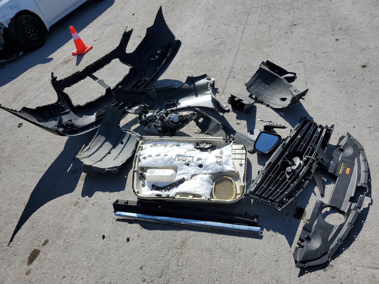 2013 Infiniti JX VIN 5N1AL0MM2DC324222 Copart auction photo, front end / side damage thumbnail 13