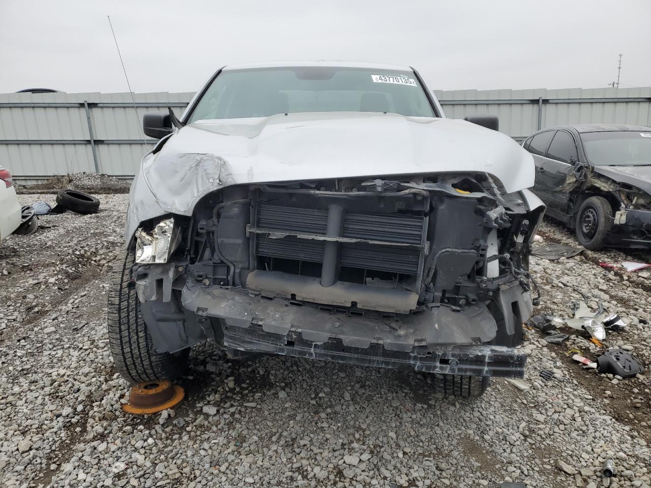 2016 RAM 1500 VIN 1C6RR7FT8GS388222 Copart auction photo, front end / rear end damage thumbnail 5