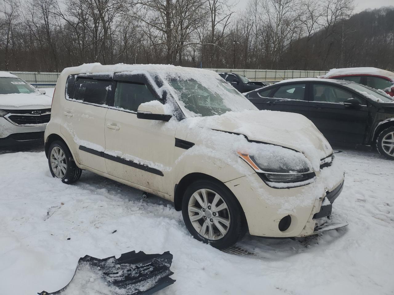 2013 KIA Soul VIN KNDJT2A61D7758842 Copart auction photo, front end damage thumbnail 4