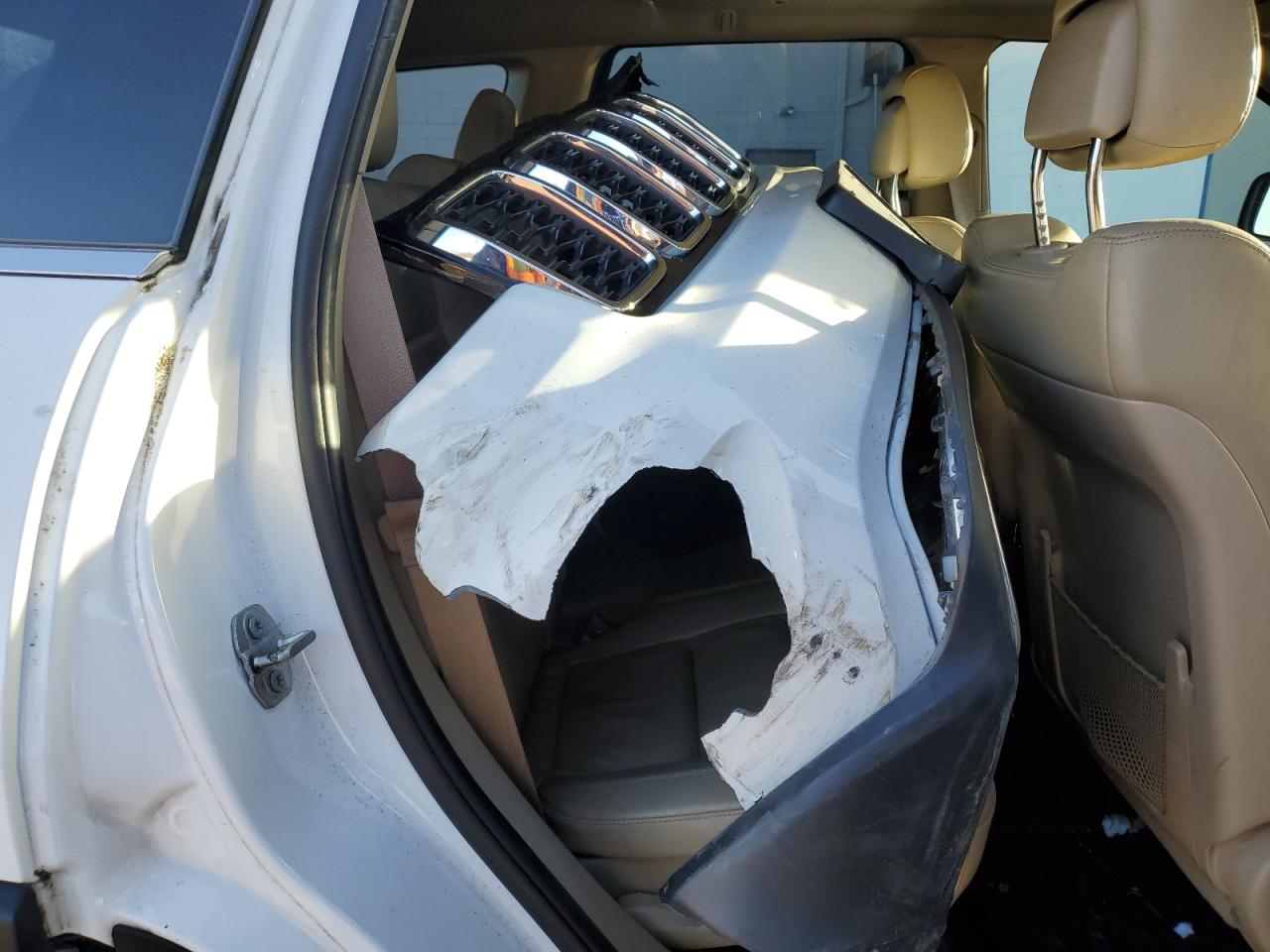 2017 Jeep Grand Cherokee VIN 1C4RJFBG8HC922933 Copart auction photo, front end damage thumbnail 11