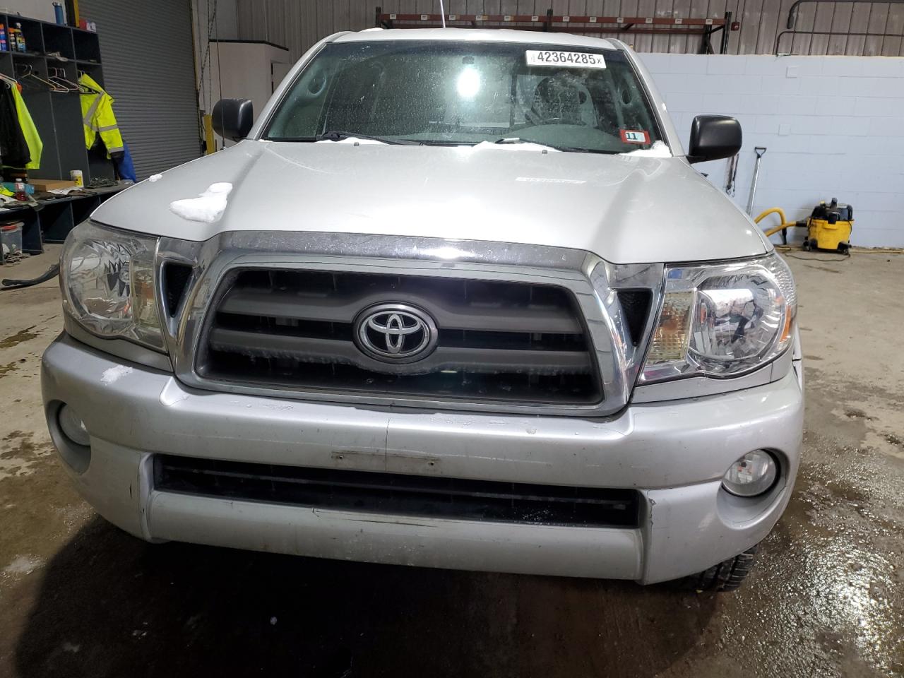 2010 Toyota Tacoma VIN 5TEUU4EN5AZ687401 Copart auction photo, rear end / undercarriage damage thumbnail 5