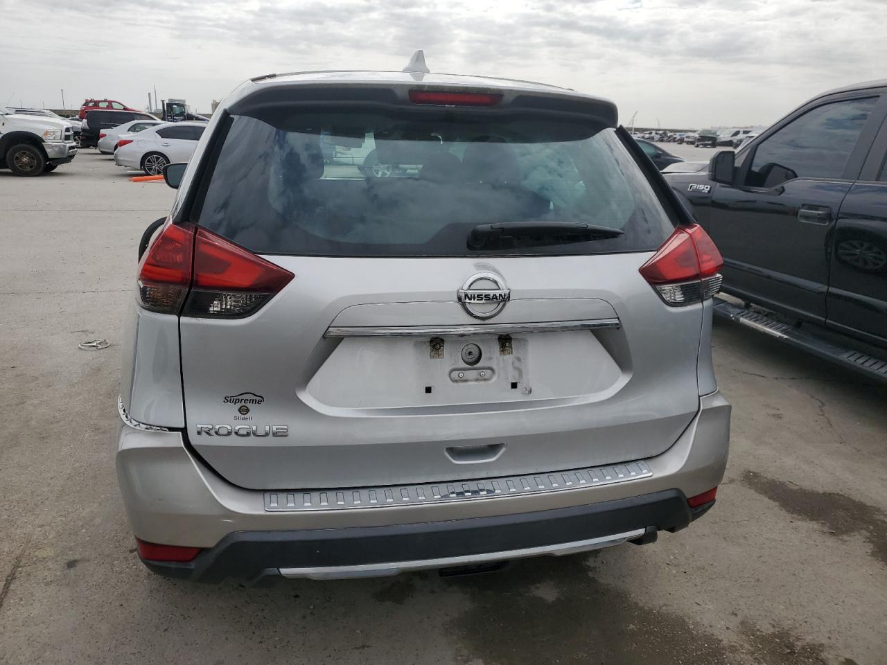 2018 Nissan Rogue VIN 5N1AT2MT1JC771607 Copart auction photo, front end damage thumbnail 6