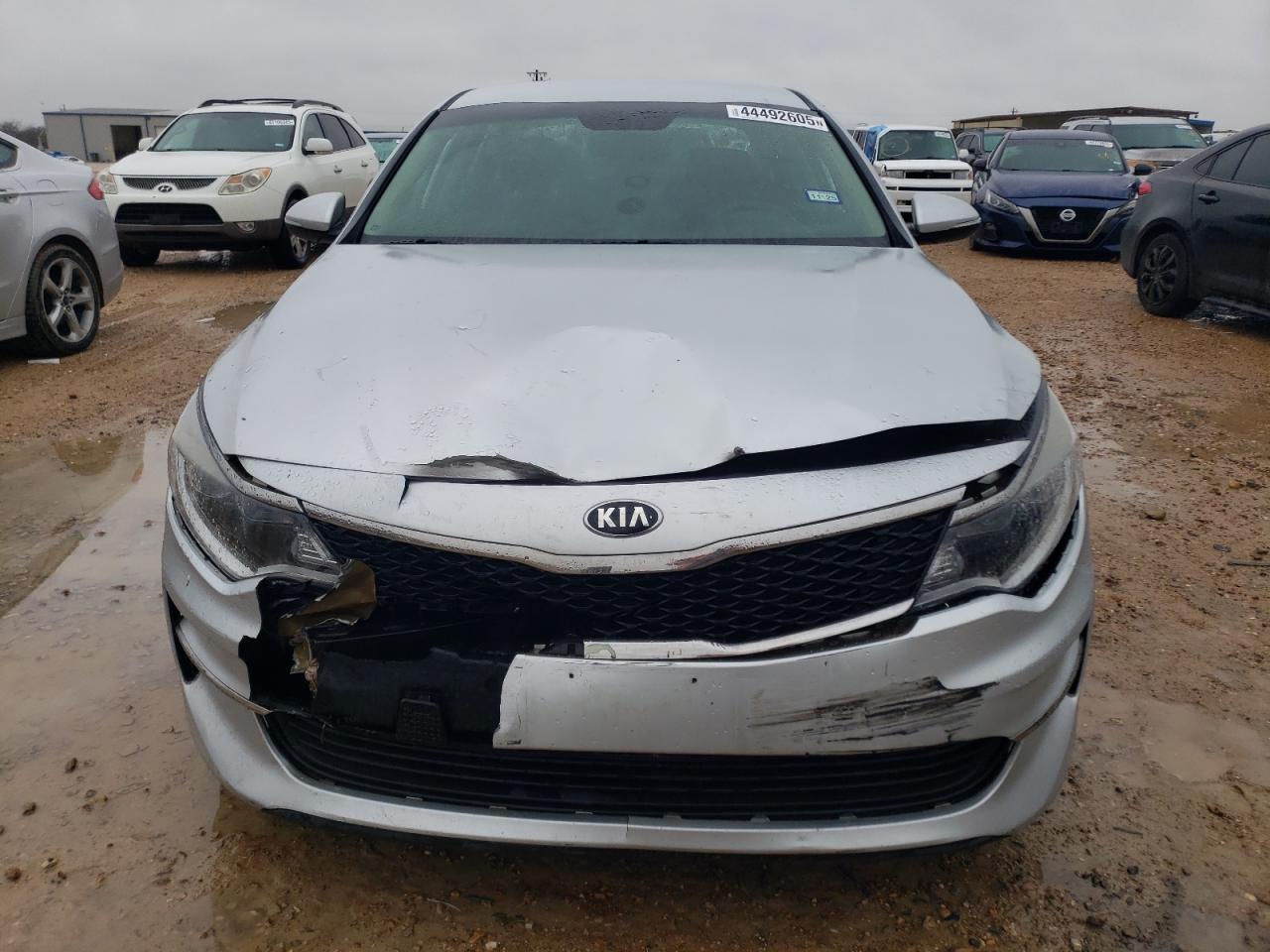 2017 KIA Optima VIN 5XXGT4L39HG131988 Copart auction photo, front end damage thumbnail 5