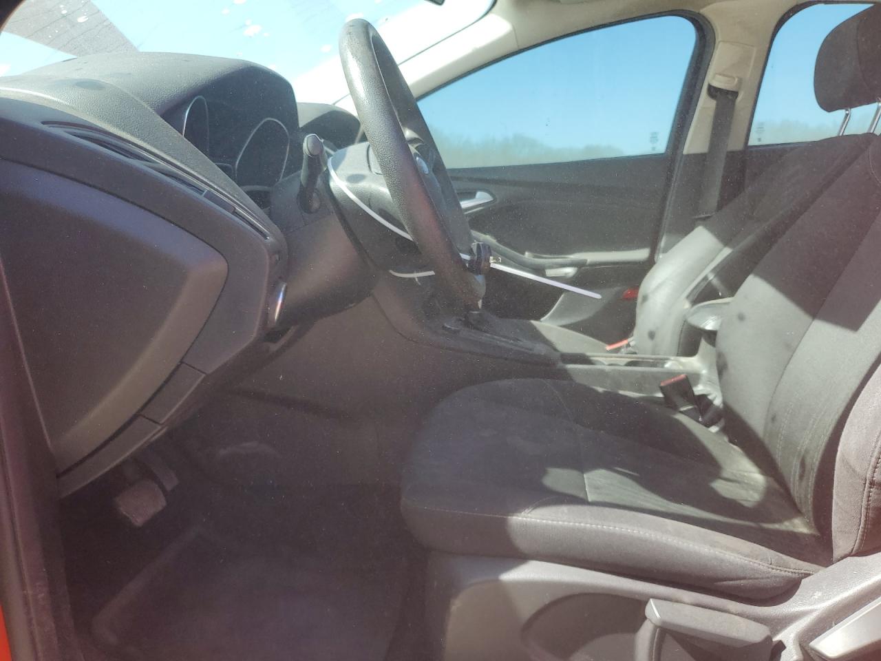 2016 Ford Focus VIN 1FADP3F25GL337530 Copart auction photo, rear end / minor dent/scratches damage thumbnail 7