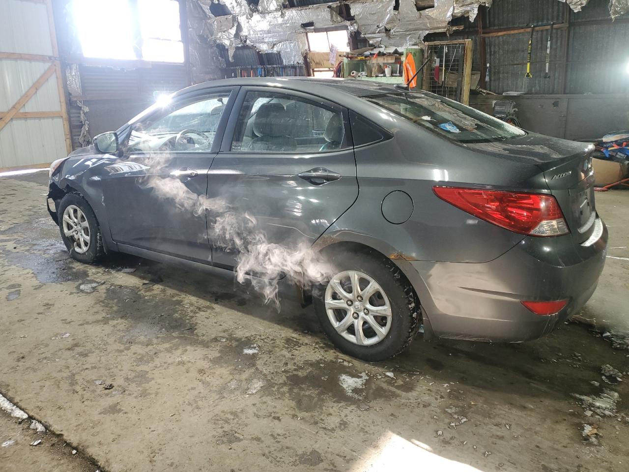 2013 Hyundai Accent VIN KMHCT4AE3DU317237 Copart auction photo, front end damage thumbnail 2
