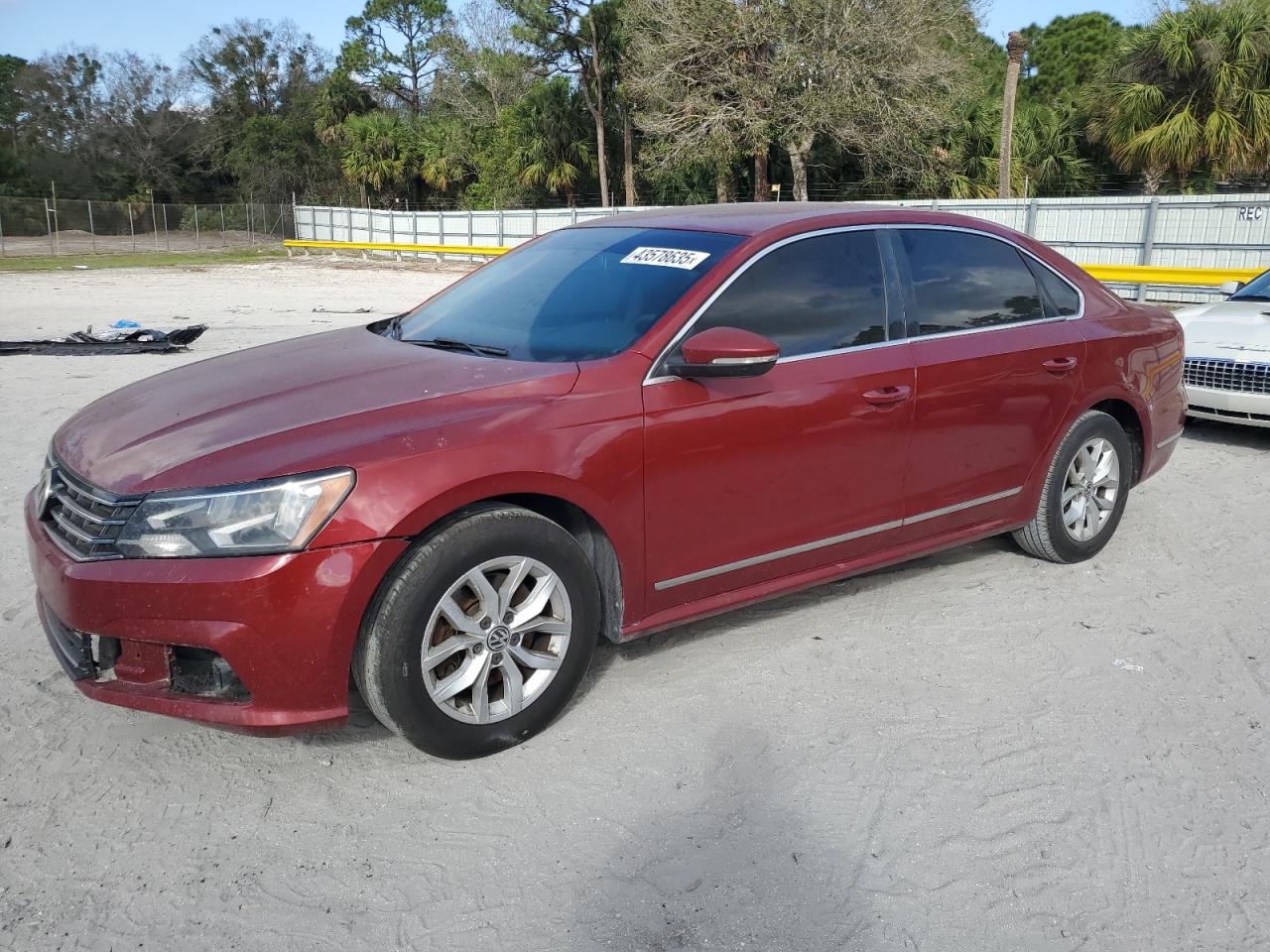 2017 Volkswagen Passat VIN 1VWAT7A32HC010341