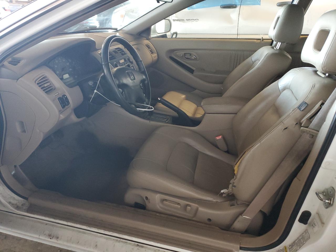 2001 Honda Accord VIN 1HGCG22511A022180 Copart auction photo, undercarriage / minor dent/scratches damage thumbnail 7