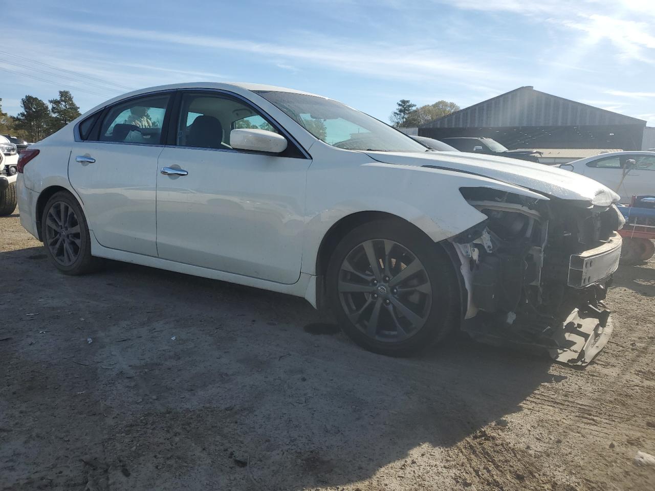 2018 Nissan Altima VIN 1N4AL3AP3JC276249 Copart auction photo, front end damage thumbnail 4