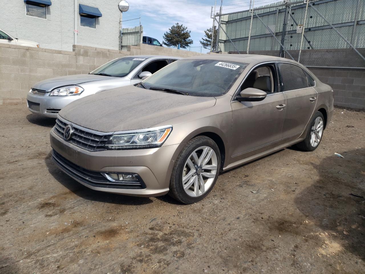2017 Volkswagen Passat VIN 1VWCT7A3XHC064172