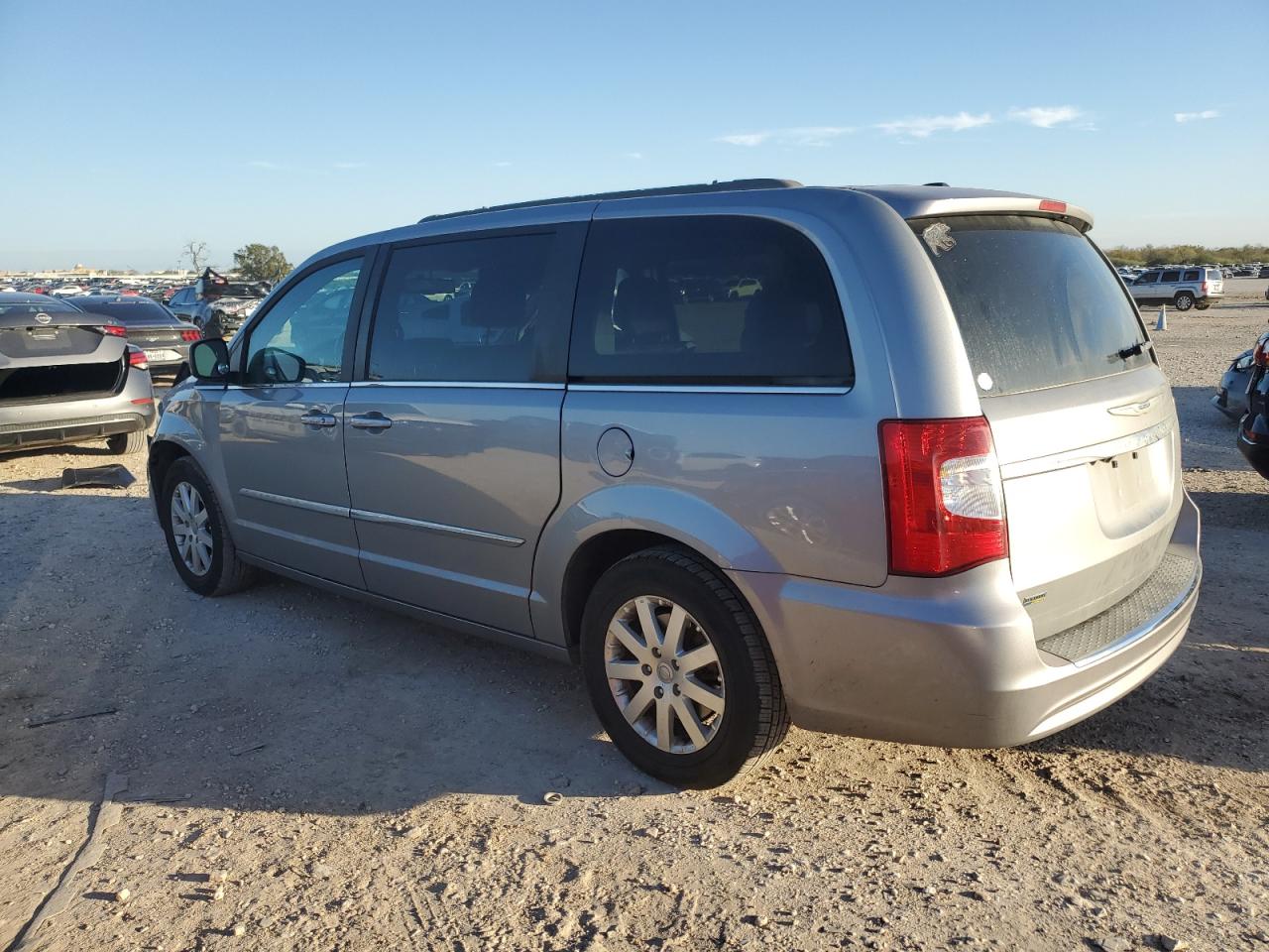 2015 Chrysler Town & Country VIN 2C4RC1BG2FR551981 Copart auction photo, all over damage thumbnail 2