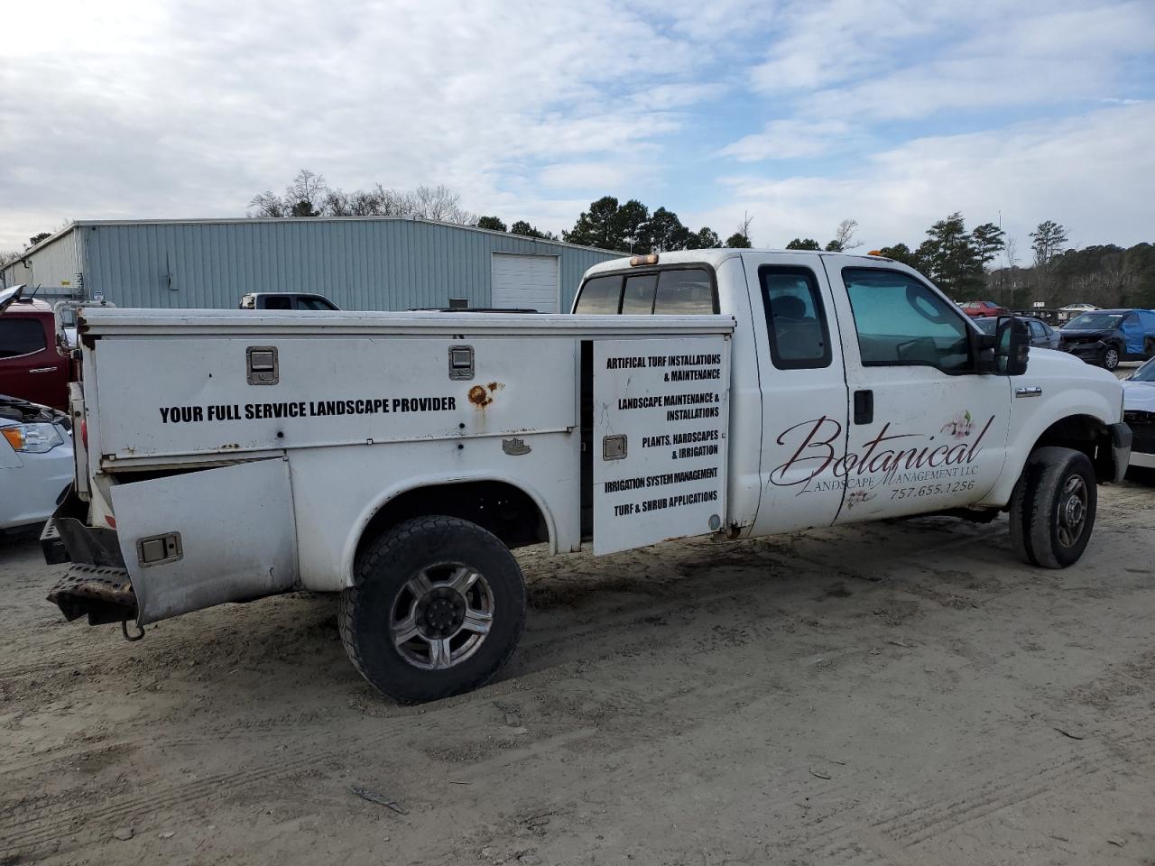 2006 Ford F350 VIN 1FDWX35P86EC74454 Copart auction photo, rear end / minor dent/scratches damage thumbnail 3